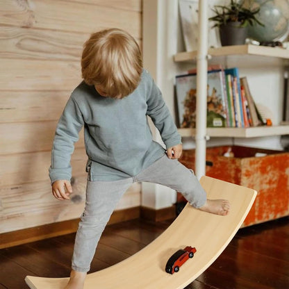 Montessori balansbräda i trä – Vickbräda för barn