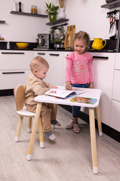 Montessori barnbord och stol set i trä – kanindesign
