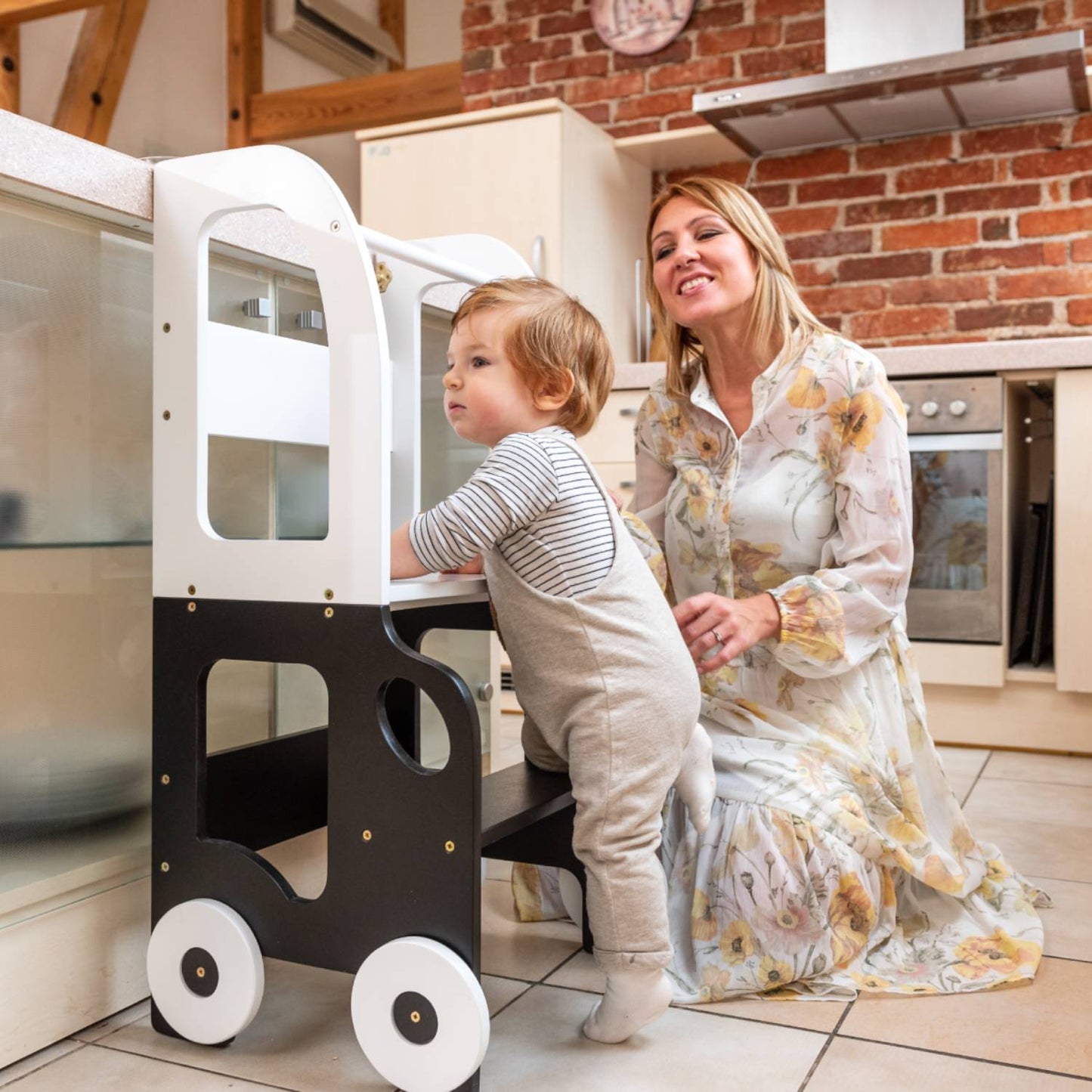 Montessori Learning Tower 3-in-1 – Kitchen Helper, Table & Chair in Car Design
