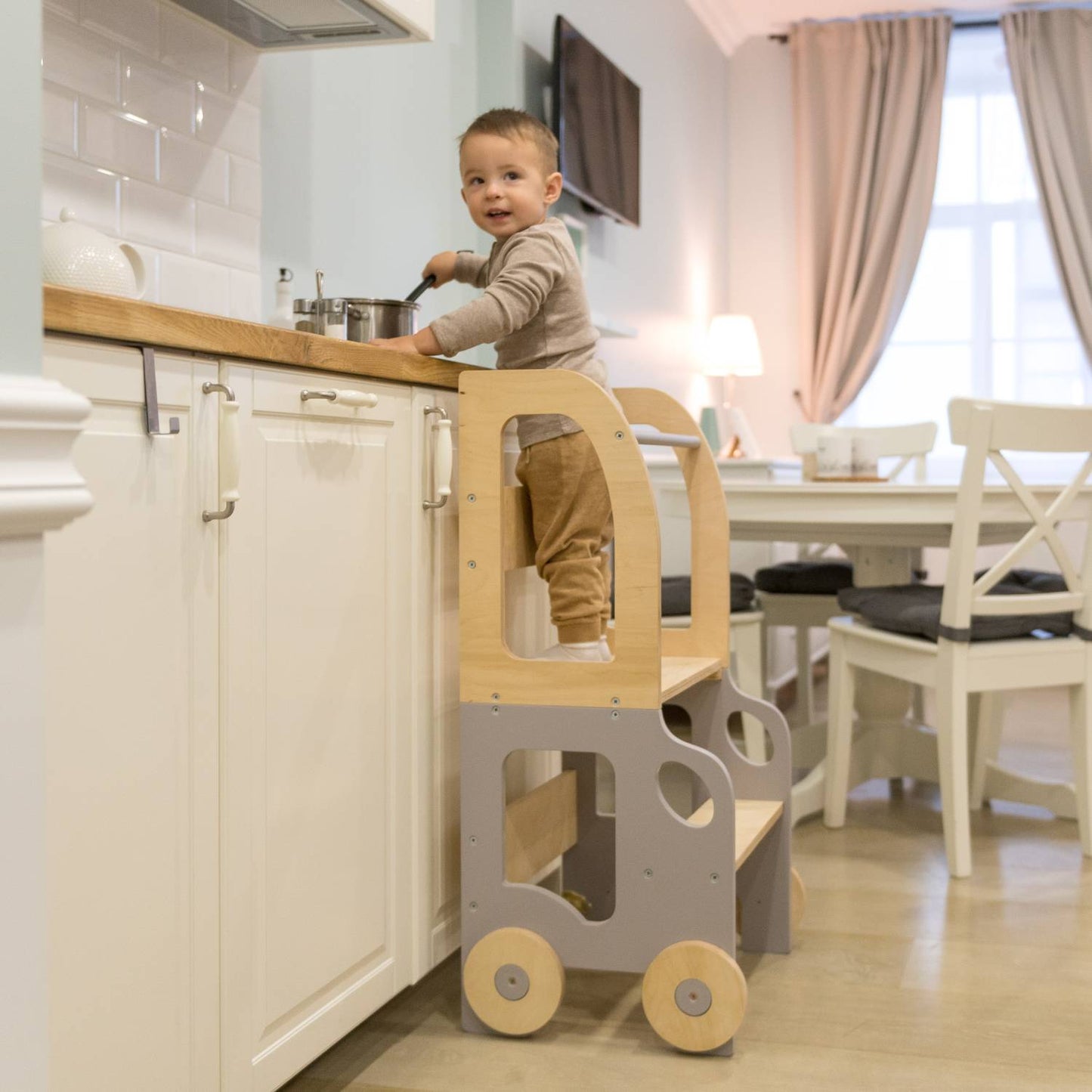 Montessori Learning Tower 3-in-1 – Kitchen Helper, Table & Chair in Car Design